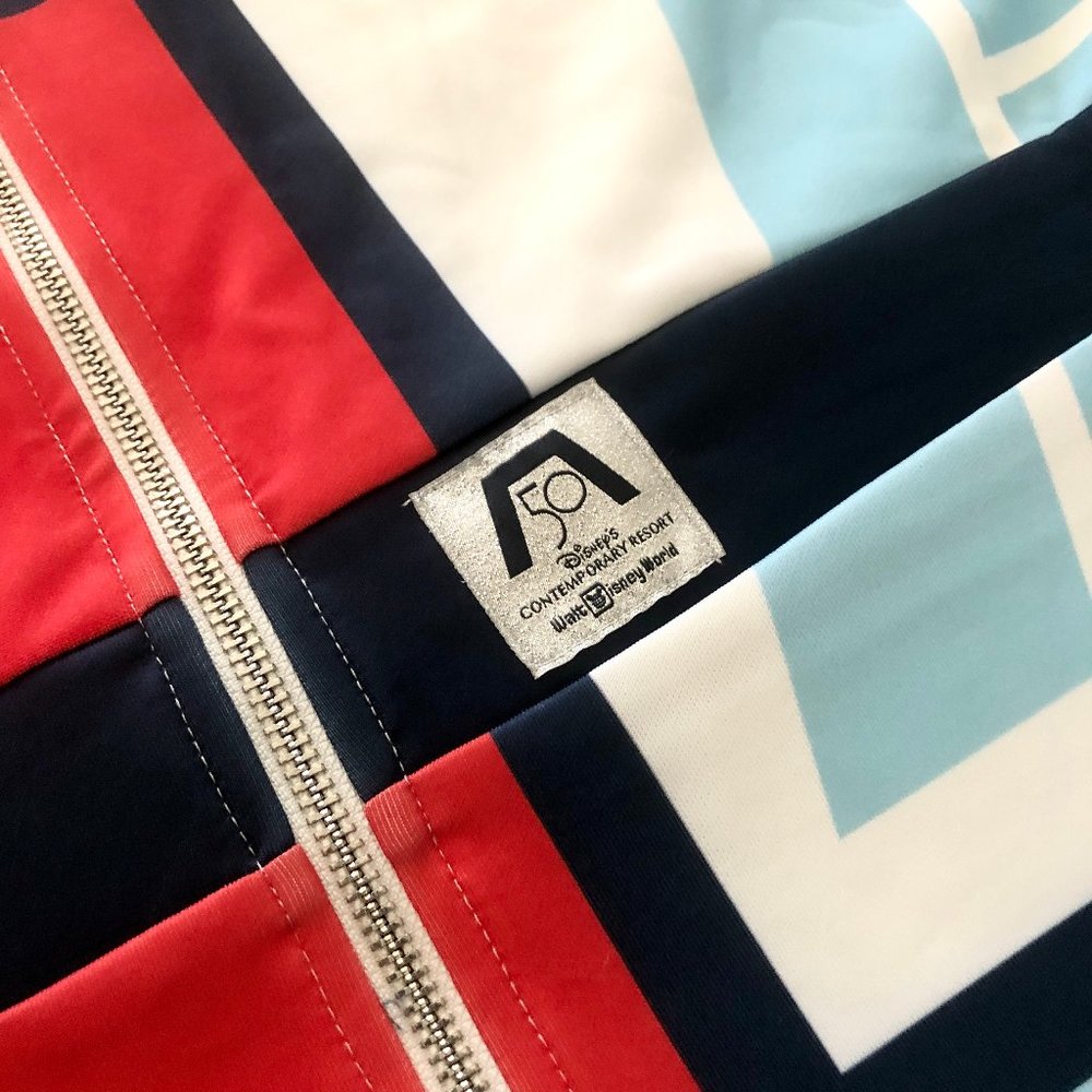 Walt Disney World 50th Anniversary Contemporary Resort Monorail Dress 2X - NEW - Picture 4 of 4